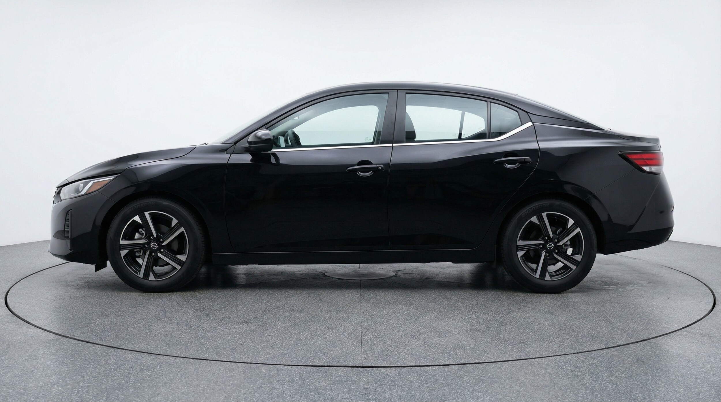 Thumbnail: 2025 Nissan Sentra - 4