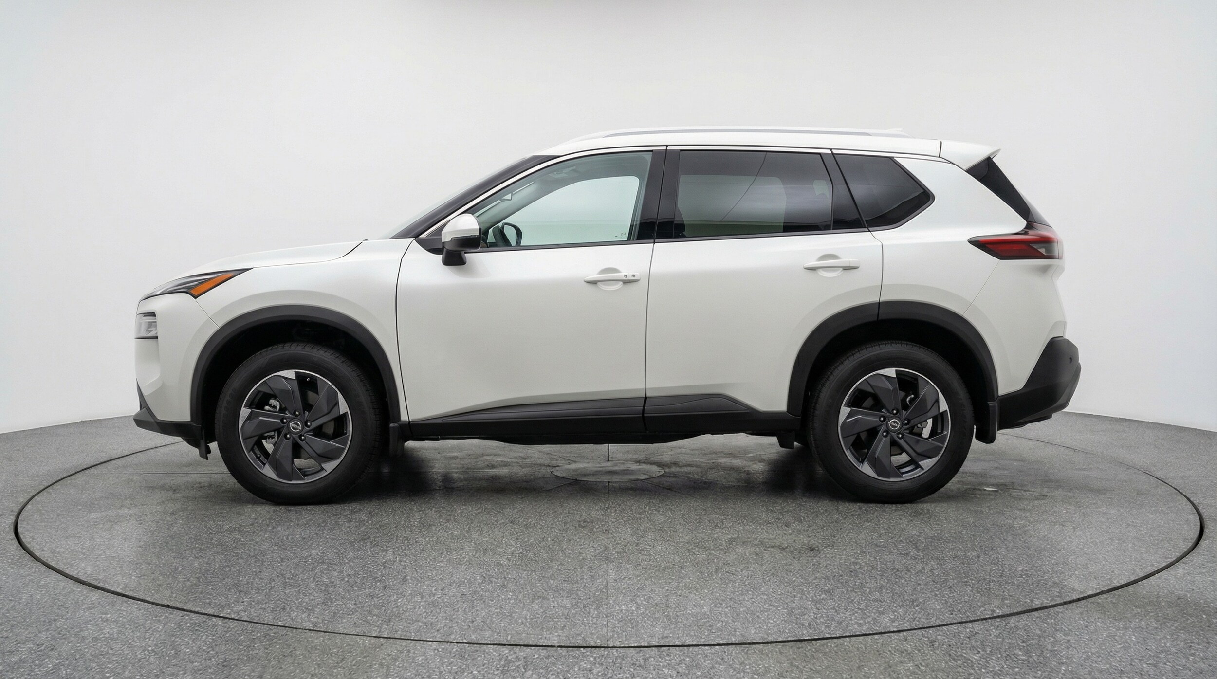 Thumbnail: 2025 Nissan Rogue - 4