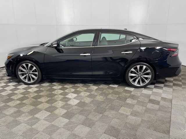 Used 2021 Nissan Maxima Platinum with VIN 1N4AA6FV2MC516765 for sale in Columbus, IN