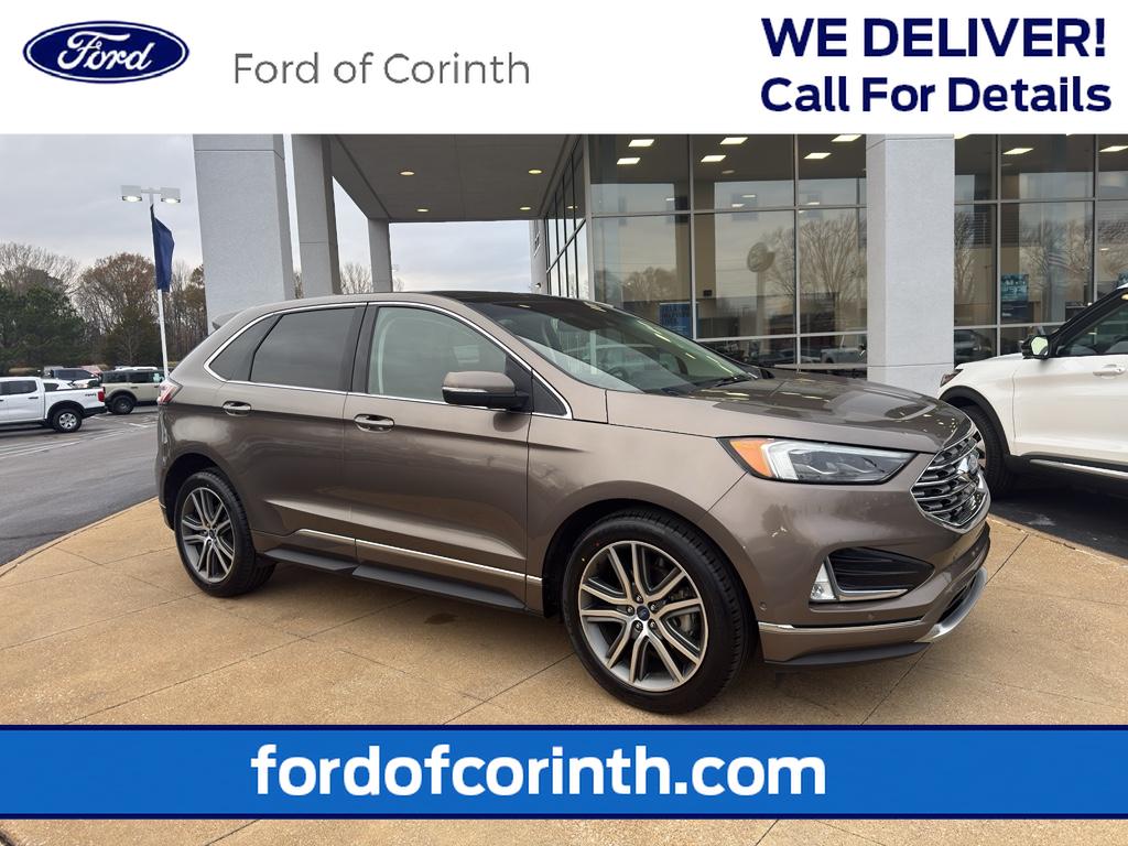 2019 Ford Edge Titanium's photo