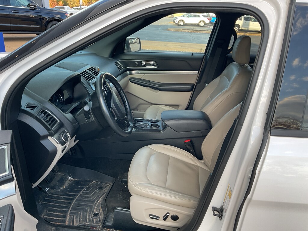 Used 2018 Ford Explorer XLT Sport Utility