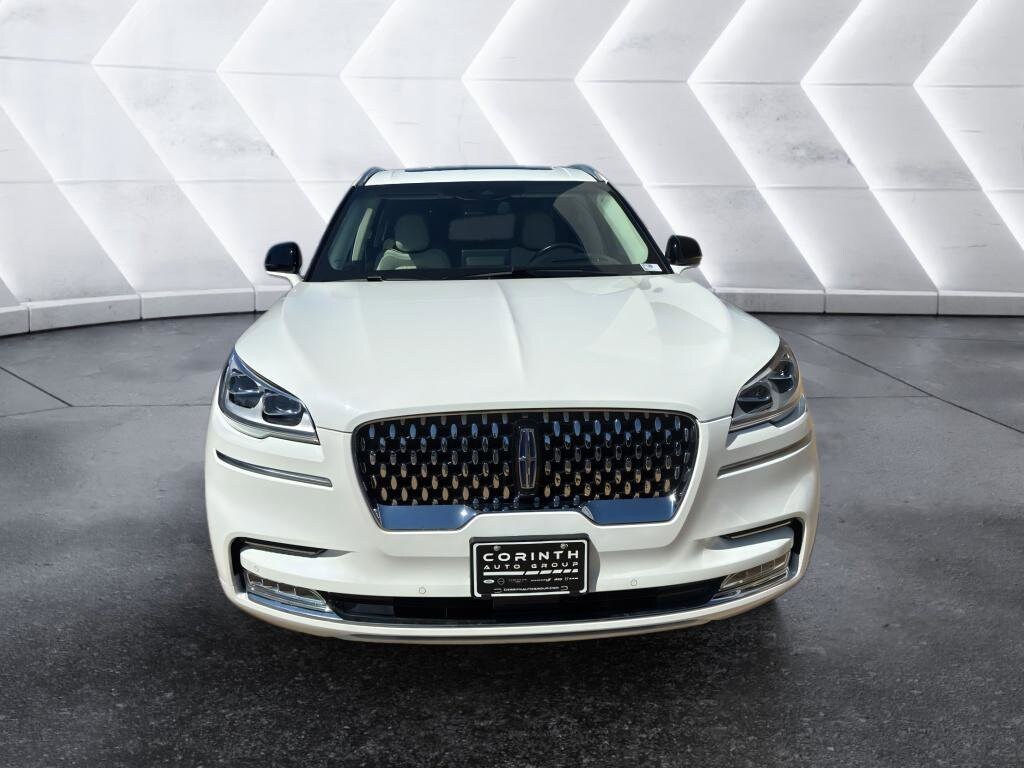 2023 Lincoln Aviator Black Label Grand Touring photo 3