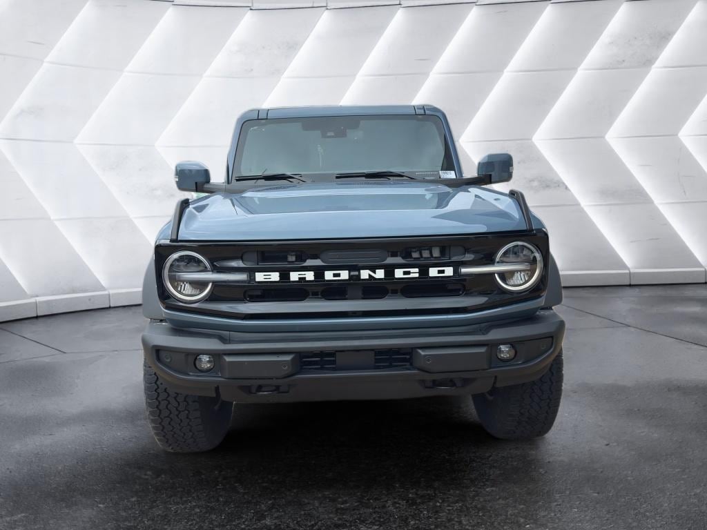 New 2025 Ford Bronco Outer Banks SUV