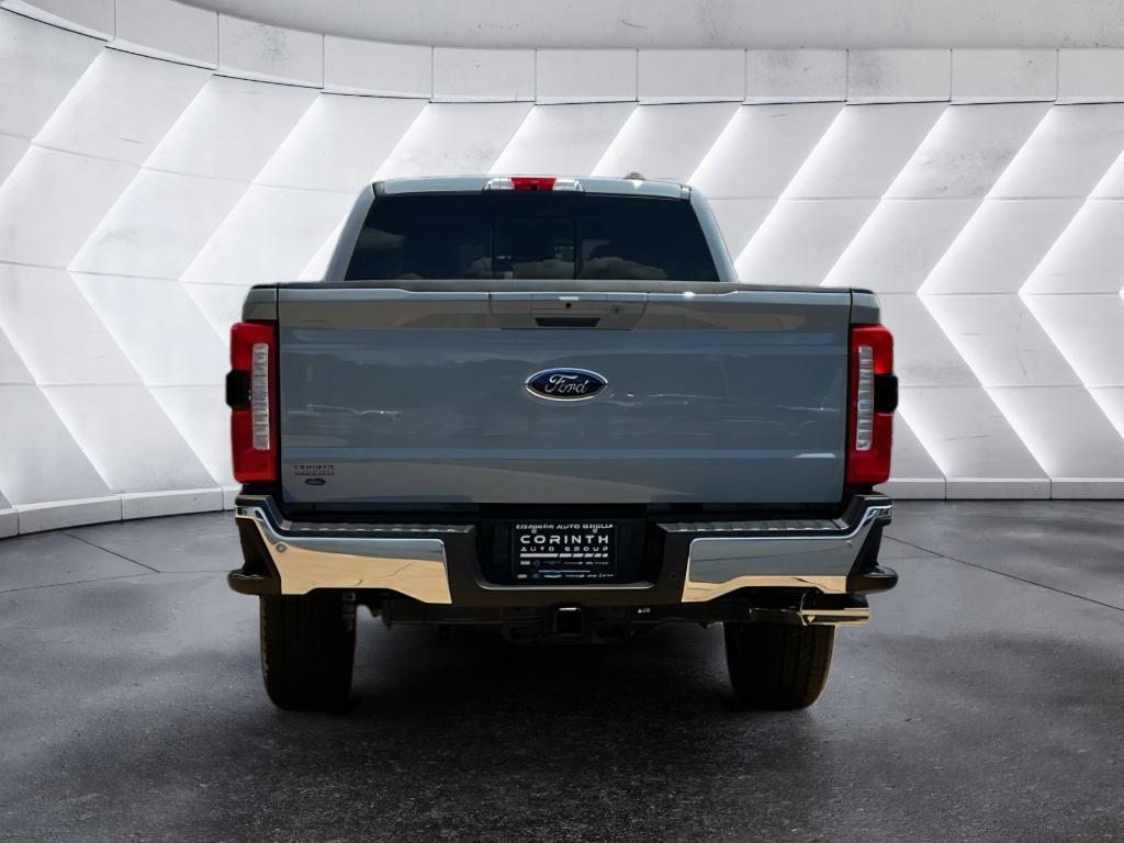 2025 Ford F-250 Lariat photo 4