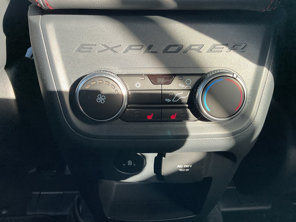 2026 Ford Explorer ST-Line - Photo 25