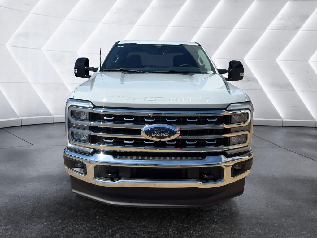 2026 Ford F-250 Lariat photo 2