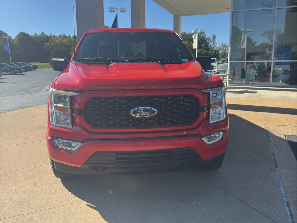 2022 Ford F-150 XL photo 2