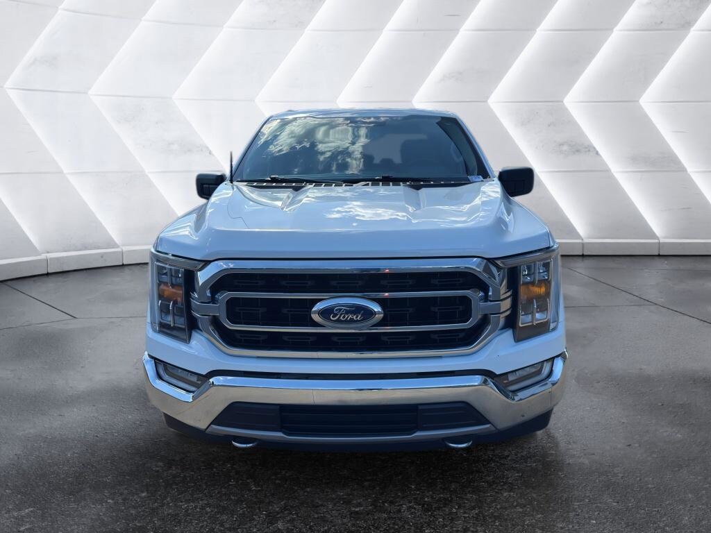 2021 Ford F-150 XLT photo 2