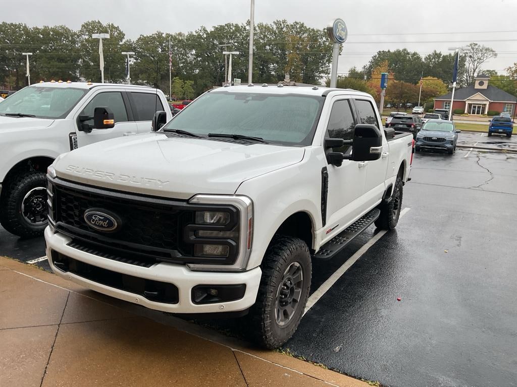 Used 2024 Ford F-250 Lariat Crew Cab