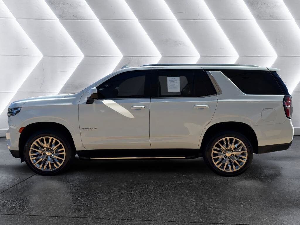 2023 Chevrolet Tahoe LT photo 3