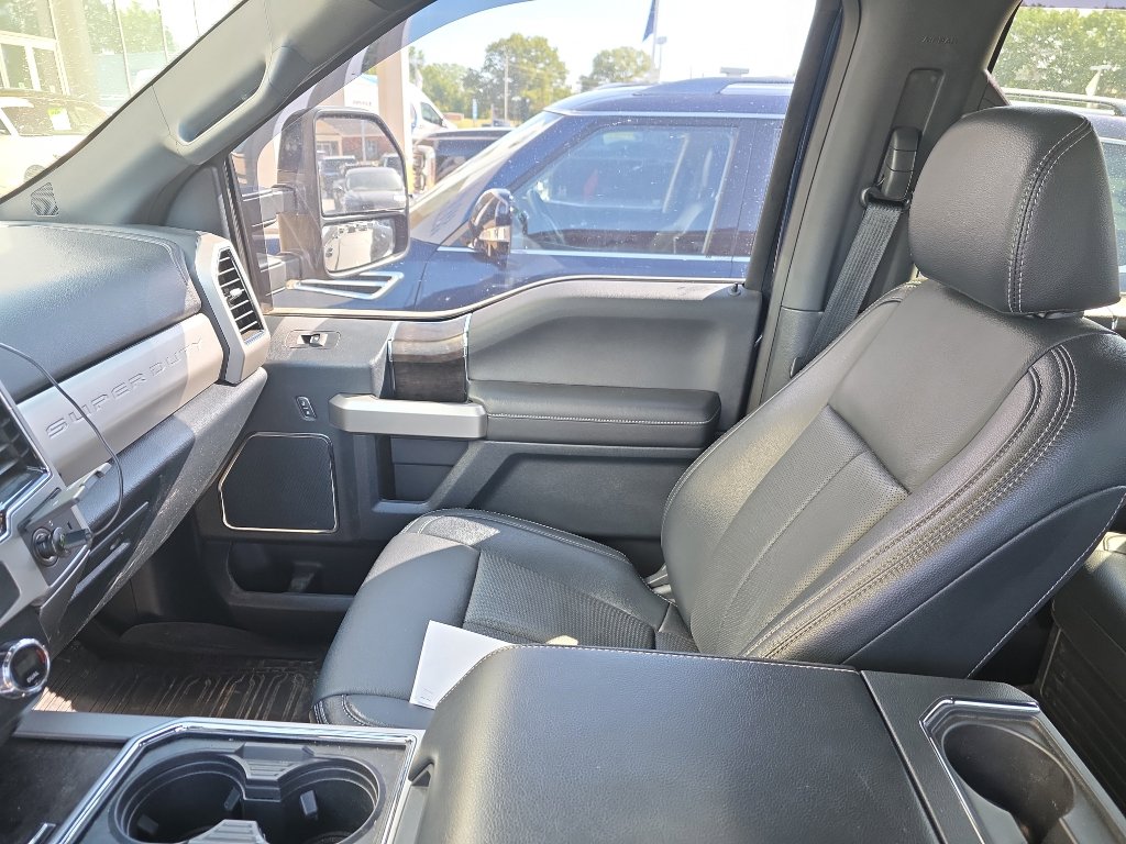 2022 Ford F-250 Lariat photo 4