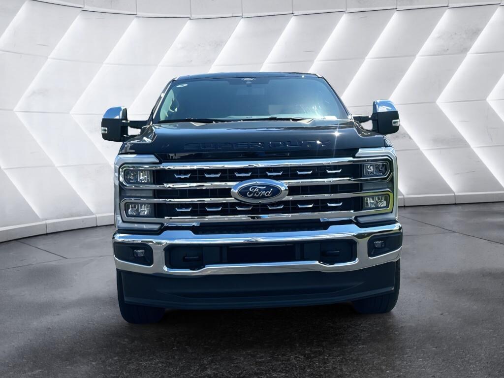 New 2026 Ford F-350 Lariat Crew Cab