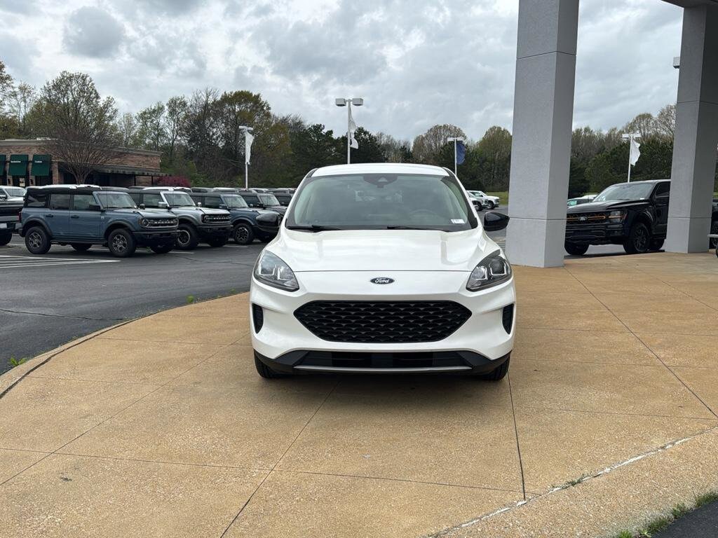 2020 Ford Escape SE Sport Hybrid photo 3
