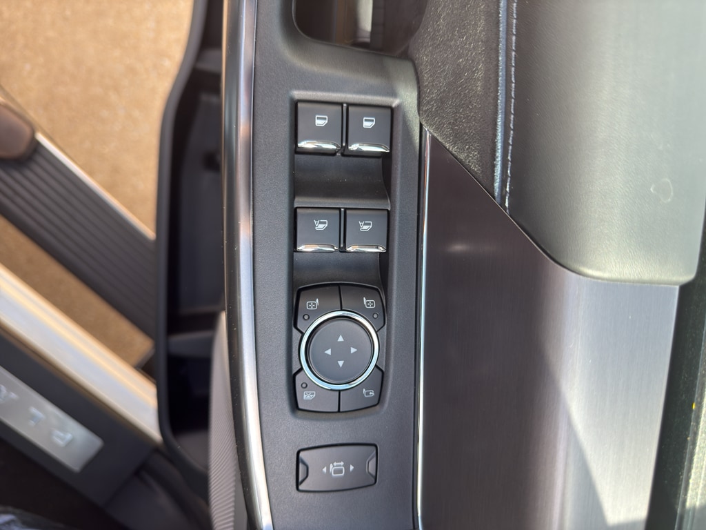 2026 Ford F-250 Super Duty Platinum - Photo 11