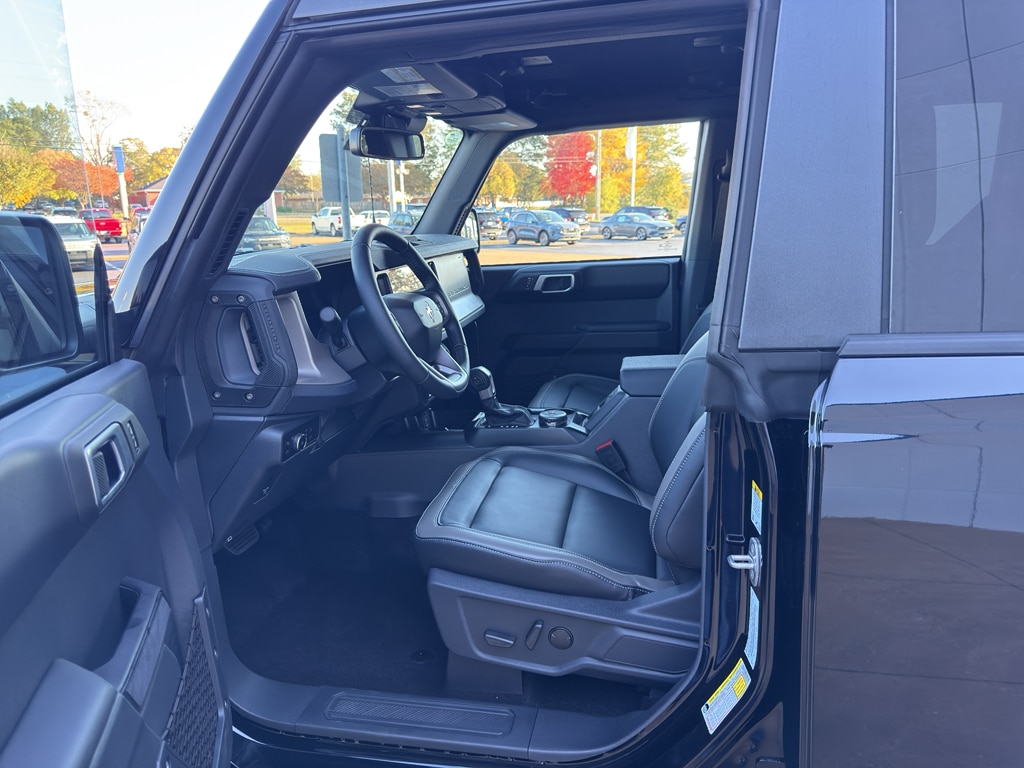 2025 Ford Bronco 4-Door Outer Banks - Photo 13