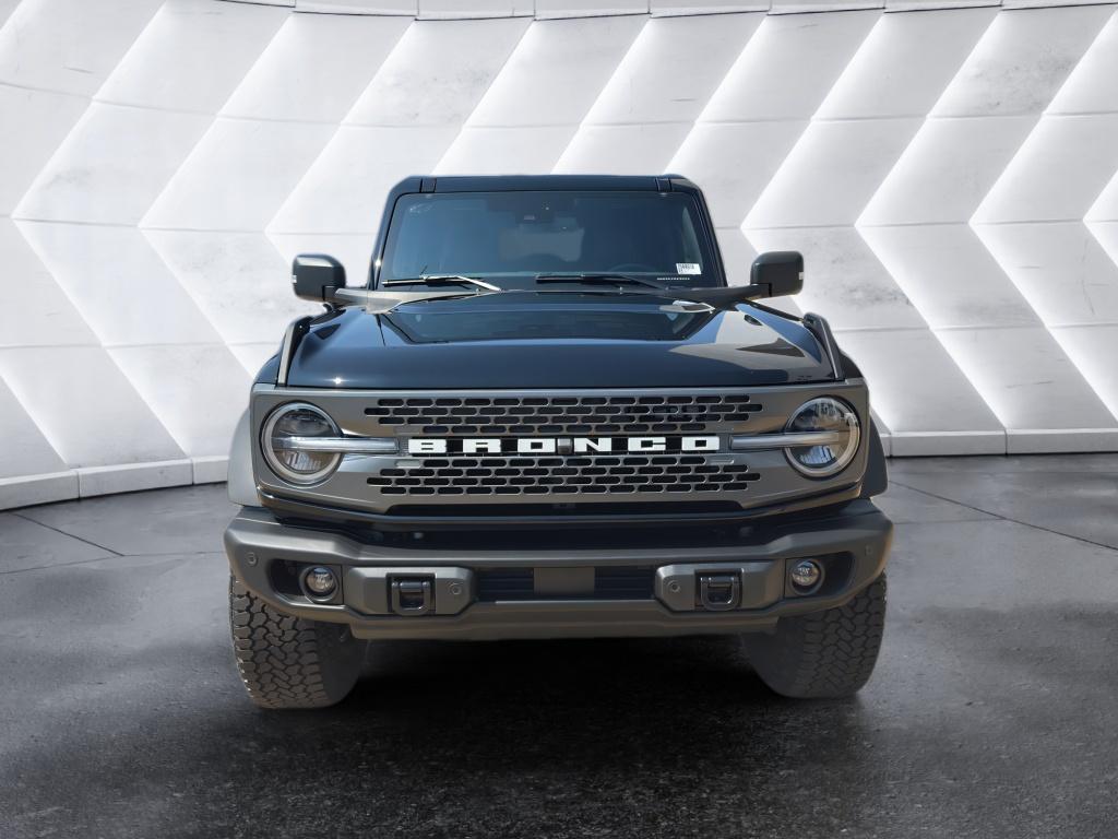 2025 Ford Bronco Badlands photo 2