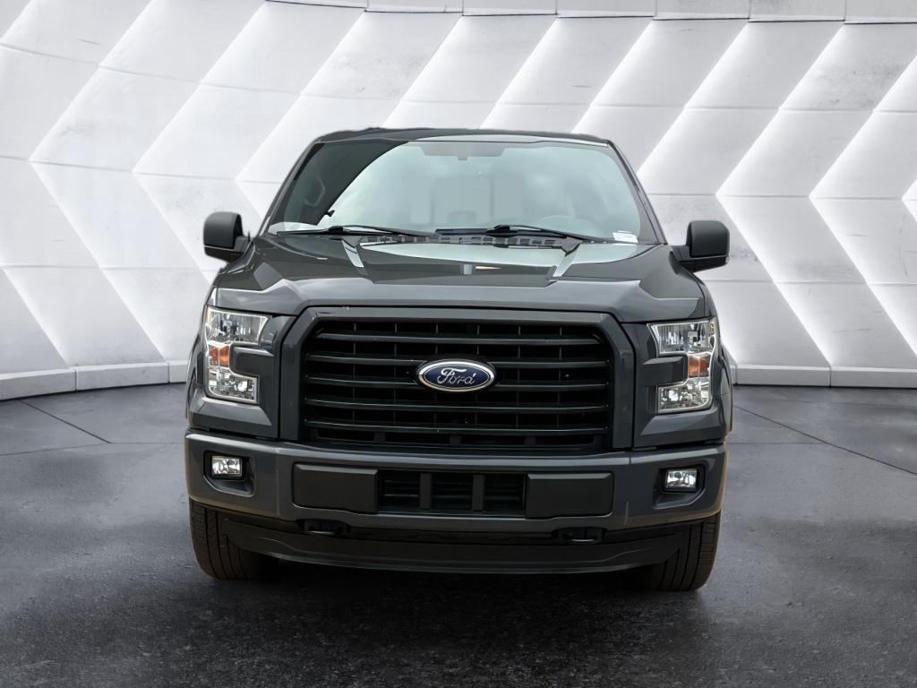 2016 Ford F-150 XLT photo 2