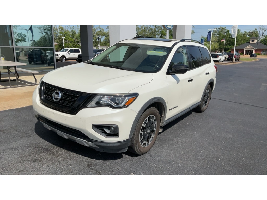 Used 2020 Nissan Pathfinder SL Sport Utility