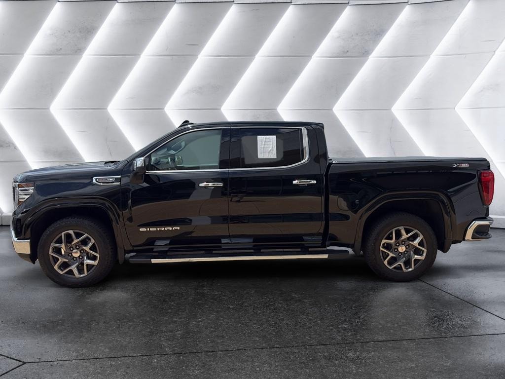 Used 2023 GMC Sierra SLT Crew Cab