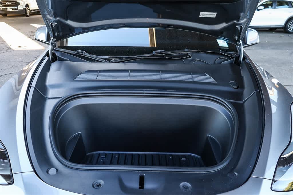 Thumbnail: 2025 Tesla Model Y - 26