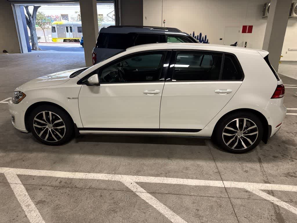 Used 2019 Volkswagen e-Golf e-Golf SEL Premium with VIN WVWPR7AU9KW913919 for sale in Los Angeles, CA