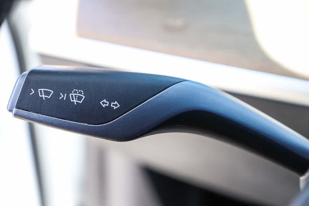 Thumbnail: 2021 Tesla Model Y - 19