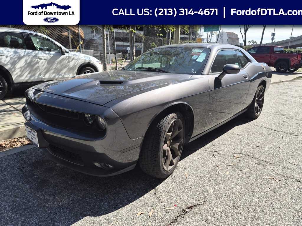 2015 Dodge Challenger SXT -
                  Los Angeles, CA