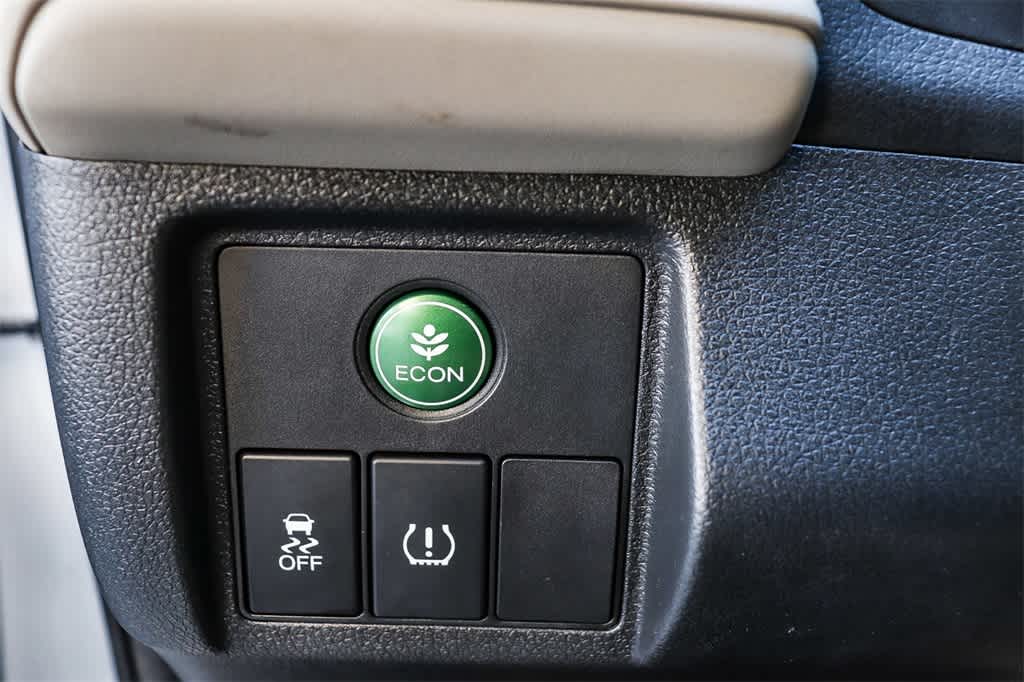 Thumbnail: 2017 Honda HR-V - 21