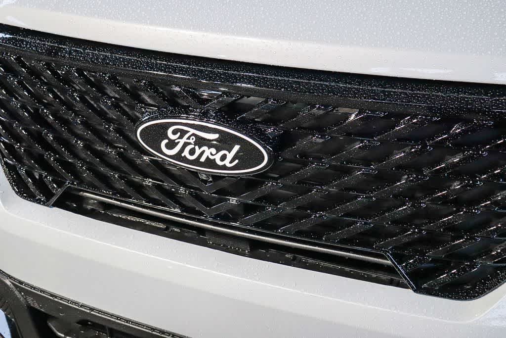 Thumbnail: 2025 Ford Maverick - 6