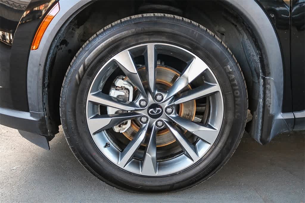 Thumbnail: 2023 INFINITI QX60 - 11