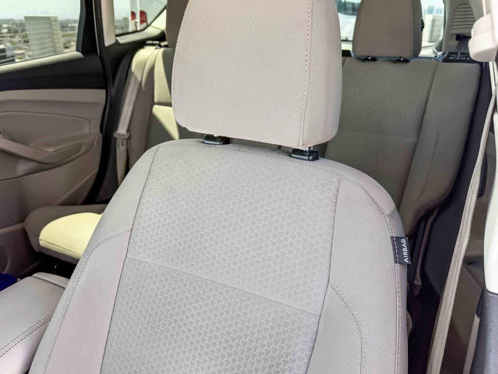 Thumbnail: 2017 Ford C-Max - 24