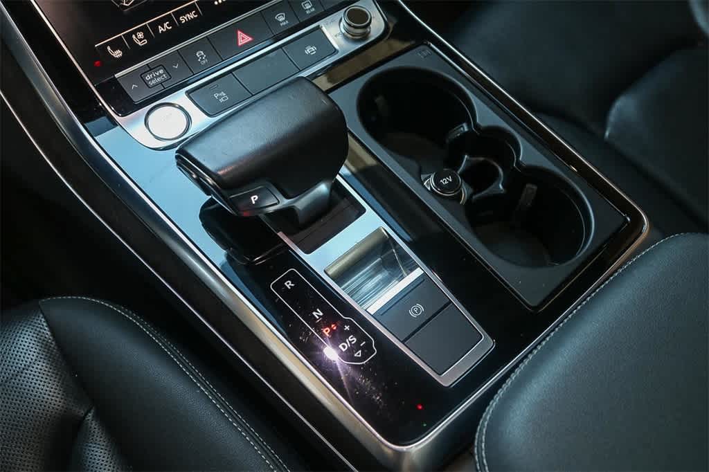Thumbnail: 2019 Audi Q8 - 20