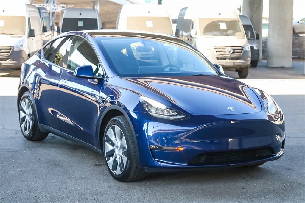 Thumbnail: 2022 Tesla Model Y - 3