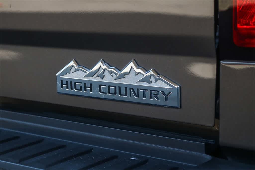 Thumbnail: 2015 Chevrolet Silverado 3500 - 10