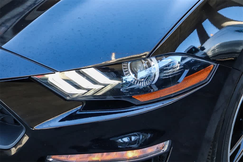 Thumbnail: 2022 Ford Mustang - 4