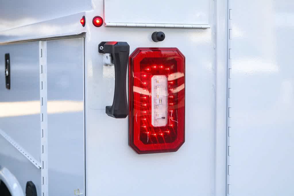 2026 Ford E-Series Cutaway Base - Photo 10