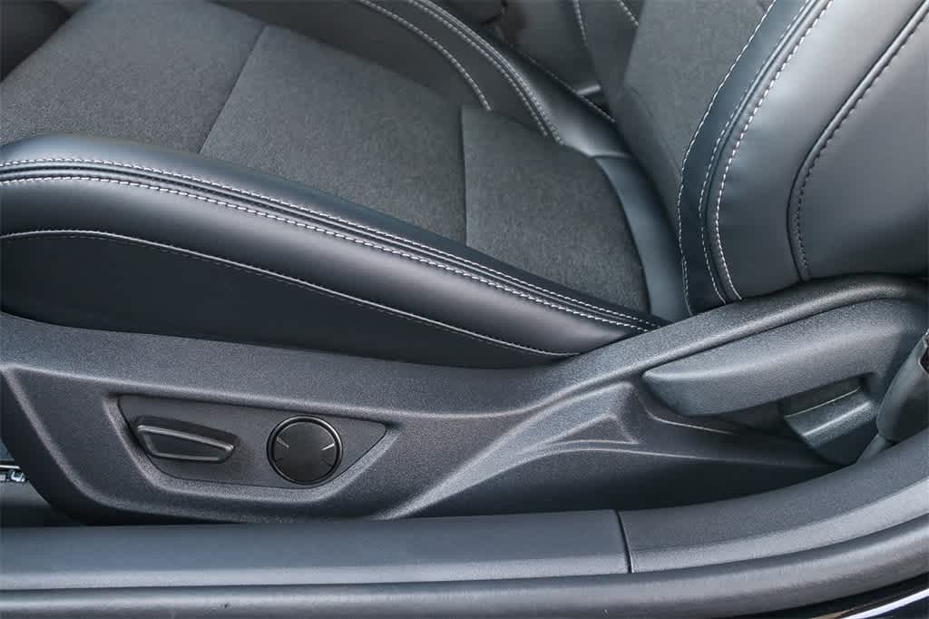 Thumbnail: 2025 Ford Mustang - 19