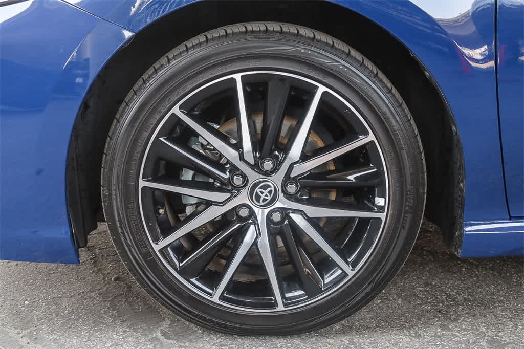 Thumbnail: 2023 Toyota Camry - 11