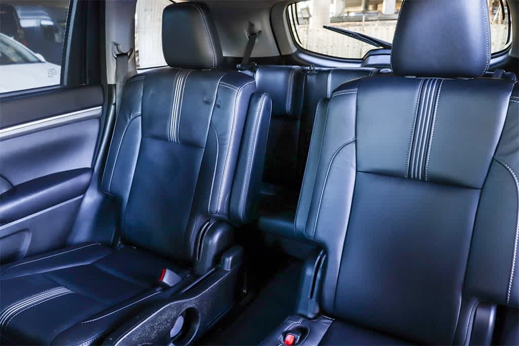 Thumbnail: 2017 Toyota Highlander - 17