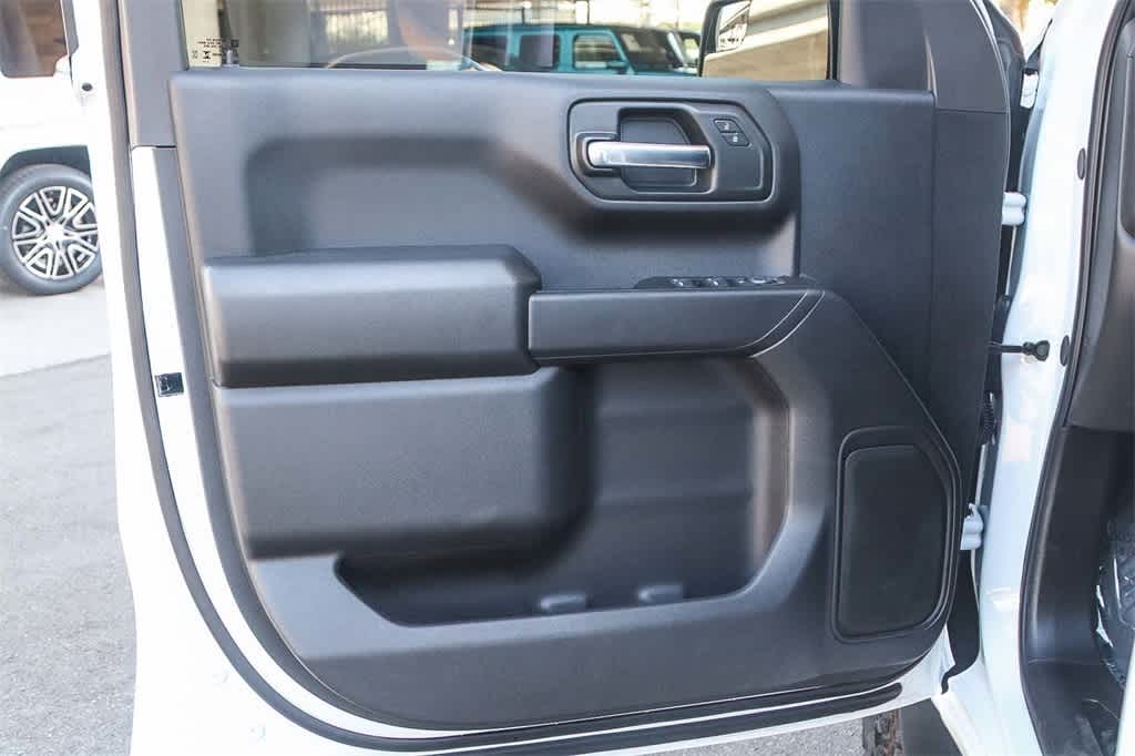 Thumbnail: 2025 Chevrolet Silverado 1500 - 22