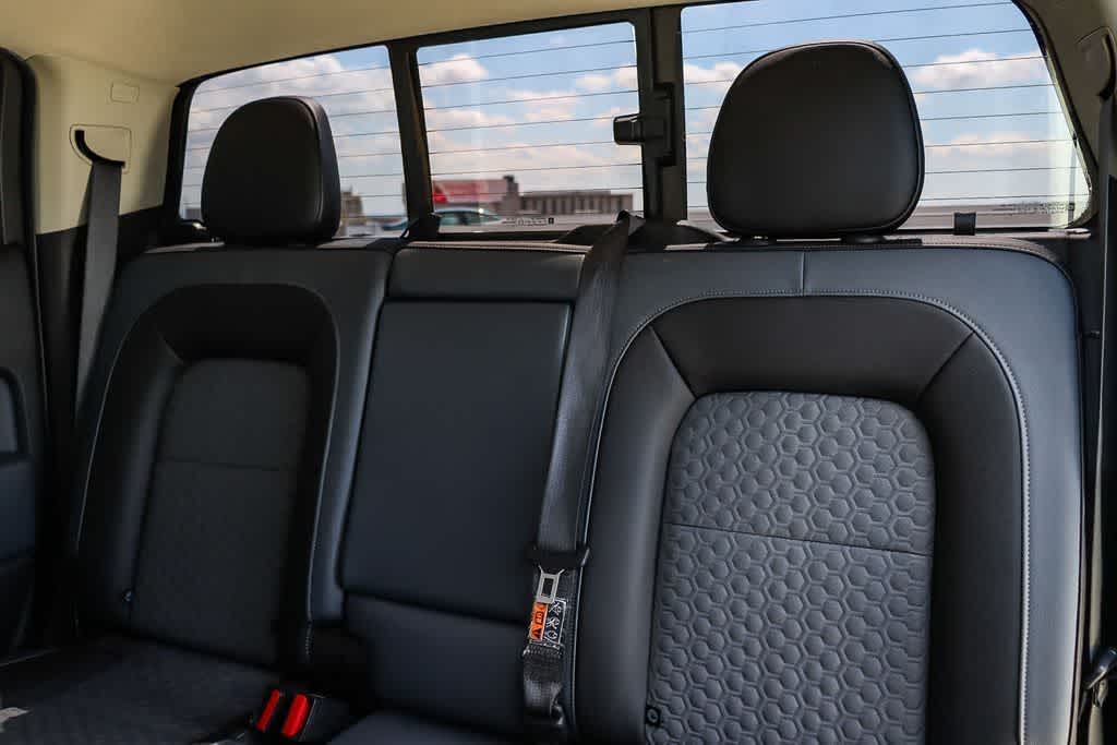 Thumbnail: 2021 Chevrolet Colorado - 18