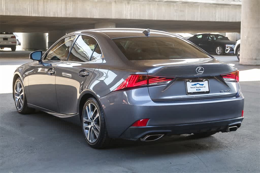 Thumbnail: 2018 Lexus IS - 8