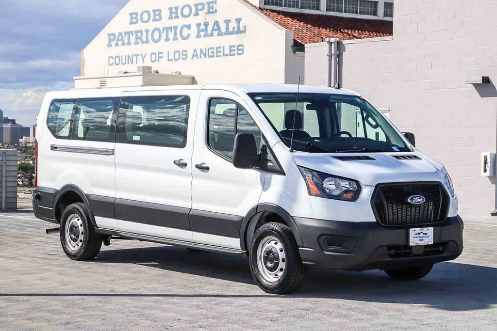 Thumbnail: 2023 Ford Econoline - 5