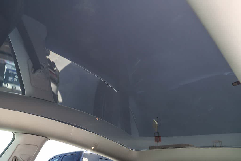 Thumbnail: 2021 Tesla Model Y - 25