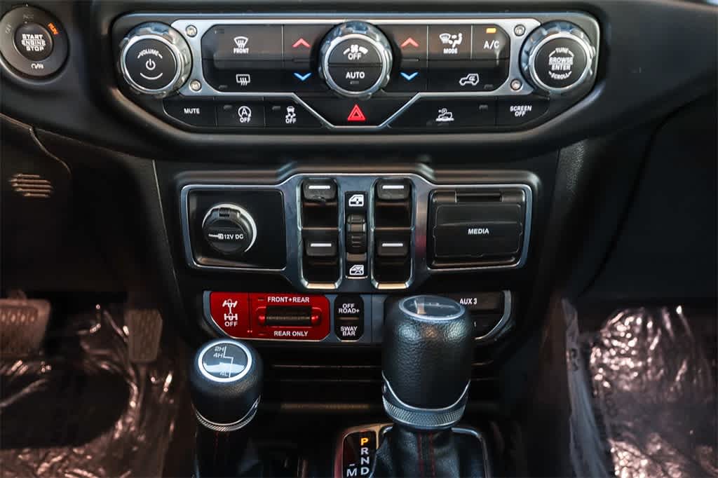 Thumbnail: 2020 Jeep Gladiator - 14