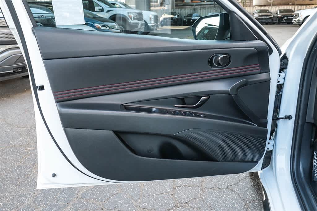 Thumbnail: 2023 Hyundai Elantra - 22