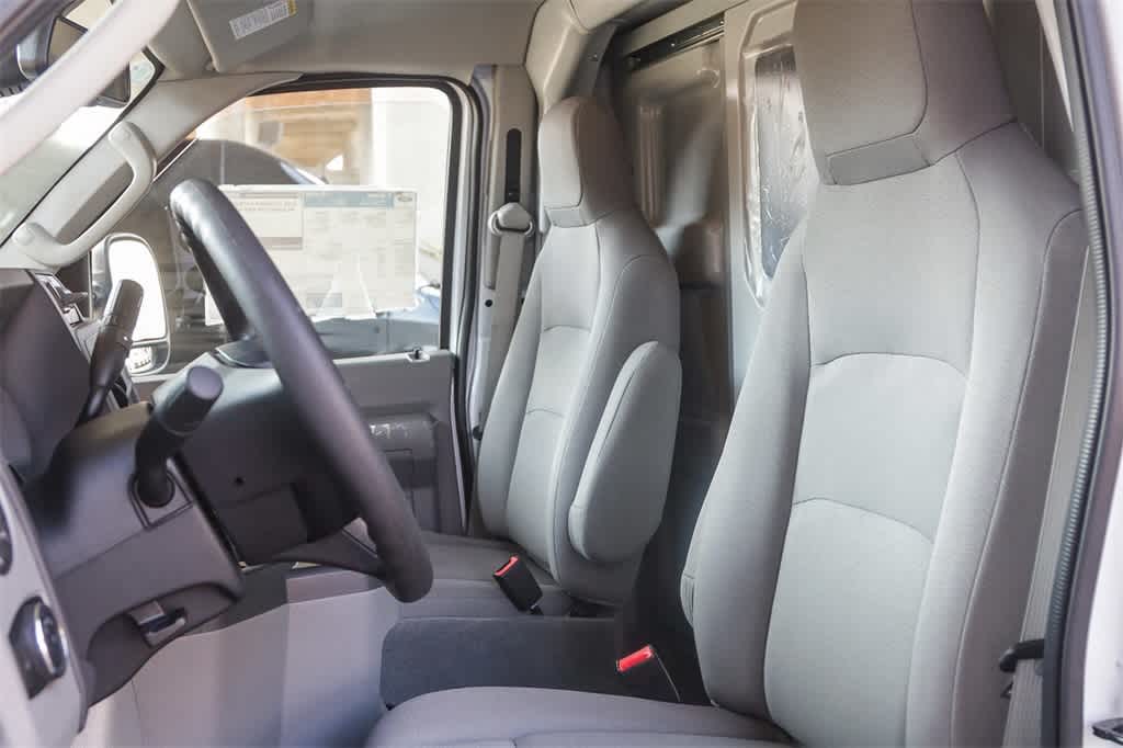 Thumbnail: 2026 Ford Econoline - 24