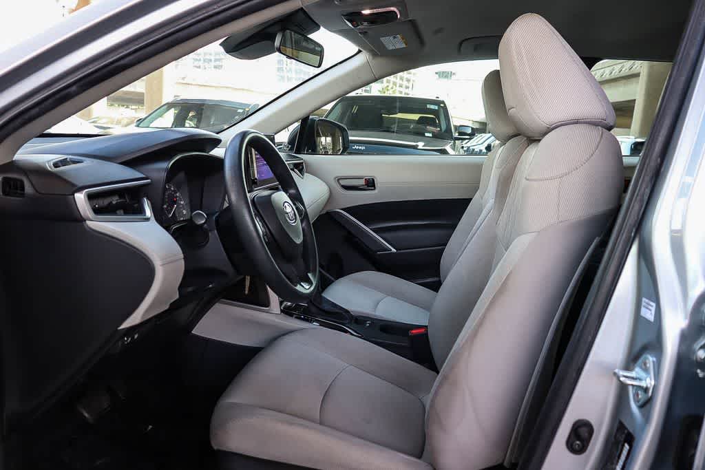 Thumbnail: 2023 Toyota Corolla Cross - 16