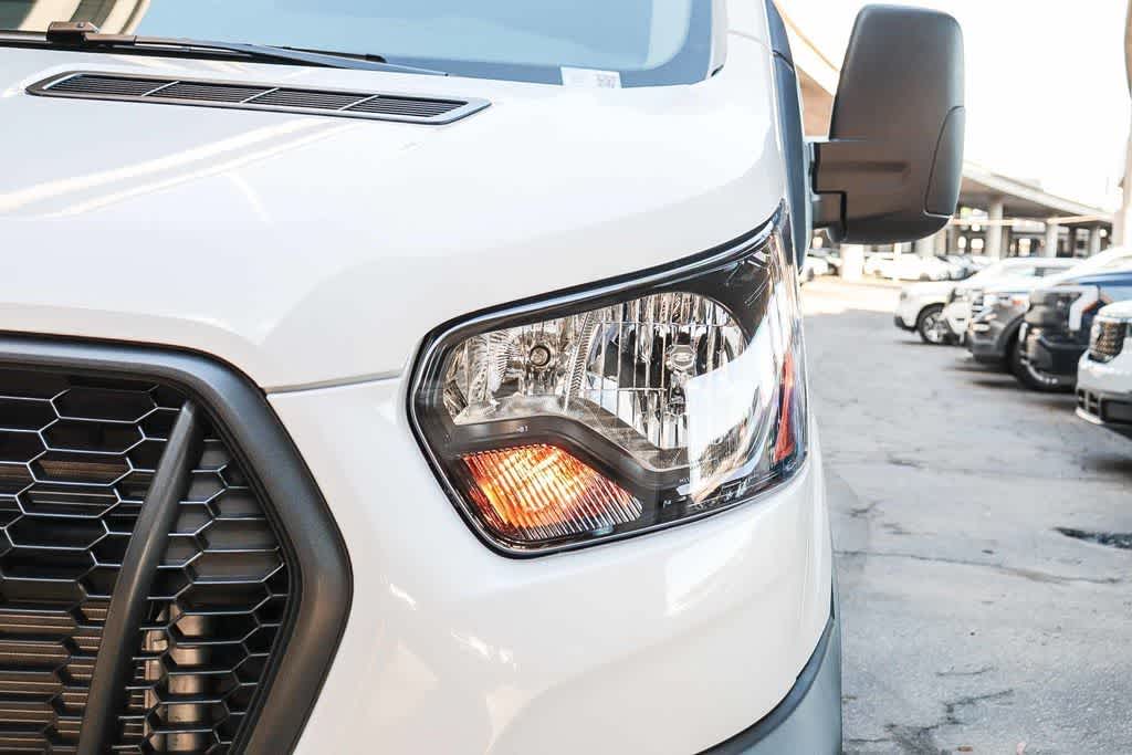 Thumbnail: 2026 Ford Transit Series - 4