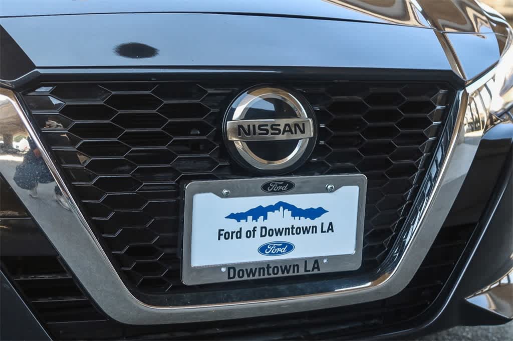 Thumbnail: 2022 Nissan Altima - 5